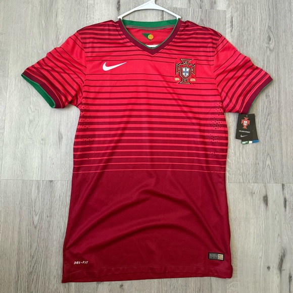 Nike Portugal National Team Soccer Jersey NWT size XL - Picture 1 of 2